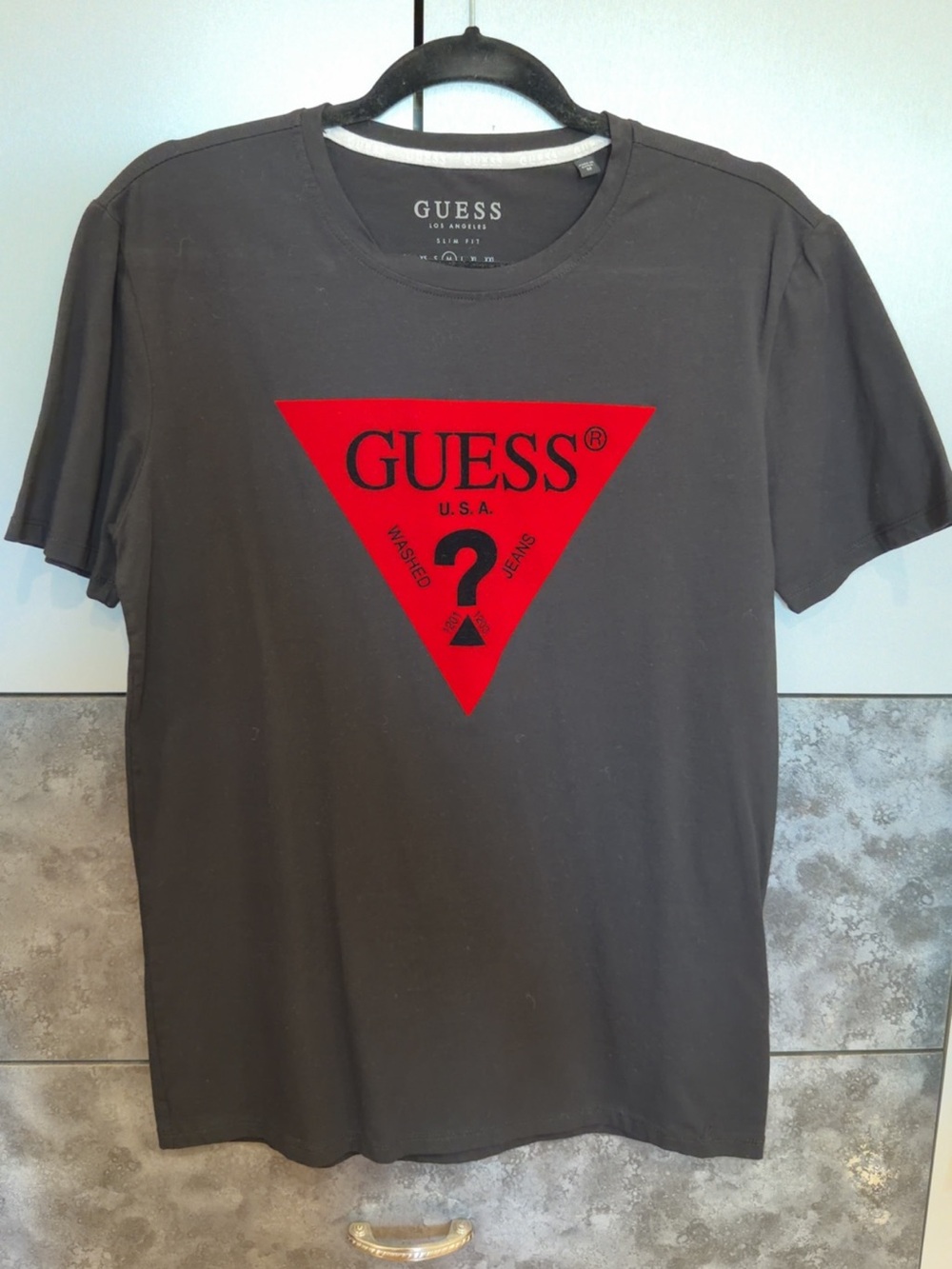 Guess t-shirt